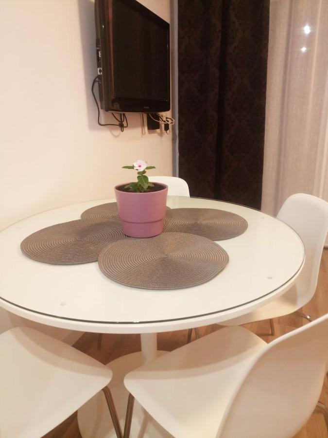 Apartmani Kujundzic Duće Esterno foto