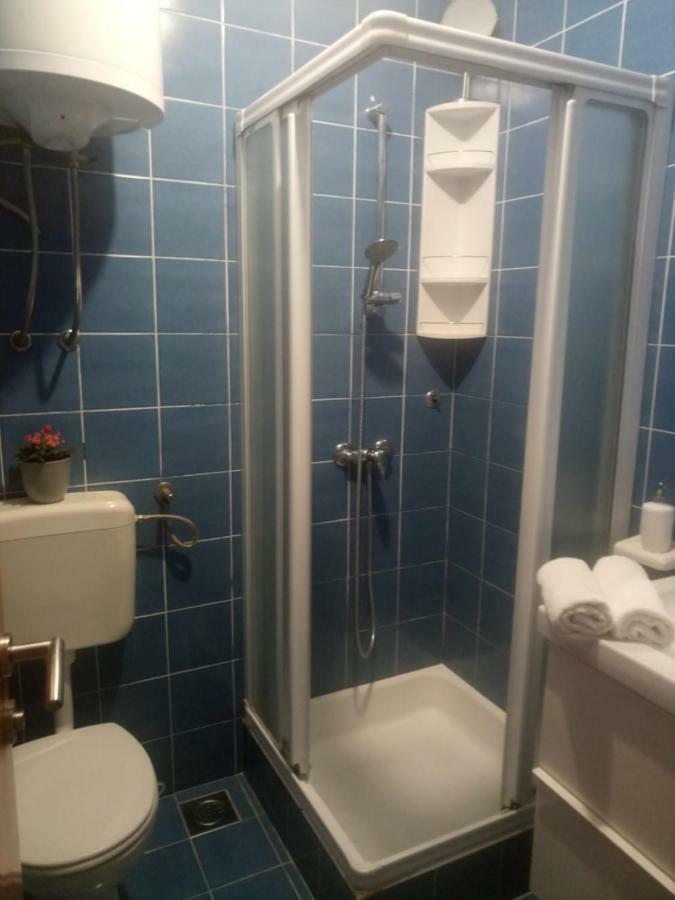 Apartmani Kujundzic Duće Esterno foto