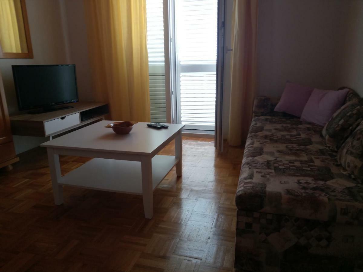 Apartmani Kujundzic Duće Esterno foto